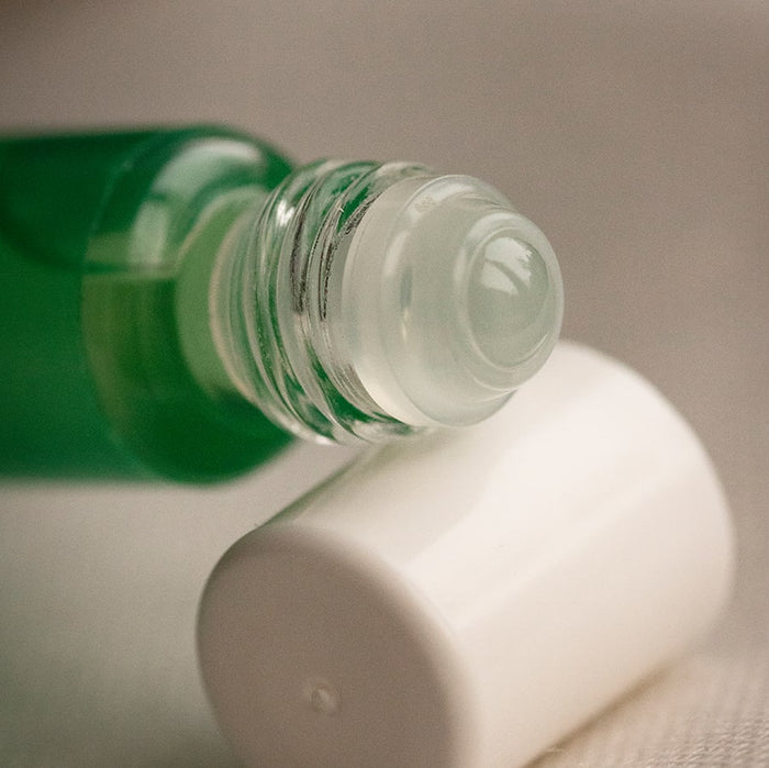 Adiós granos - Aplicador rodante anti-imperfecciones